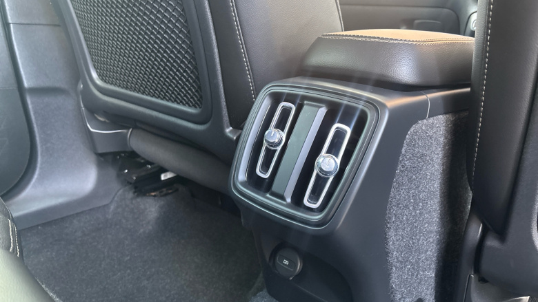 Volvo Xc40 1.5 T3 [163] Inscription Pro 5dr Geartronic Petrol Estate